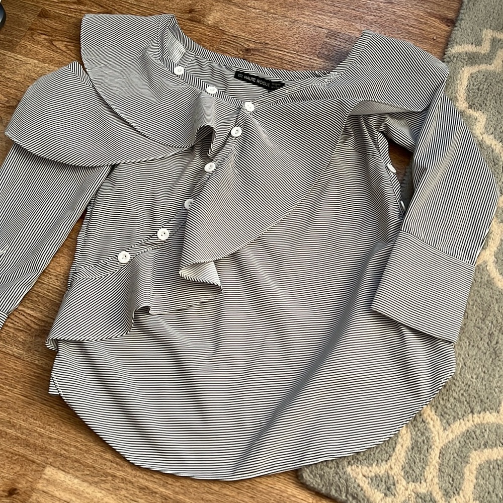 Haute Rogue Top / Size Large / New with Tags